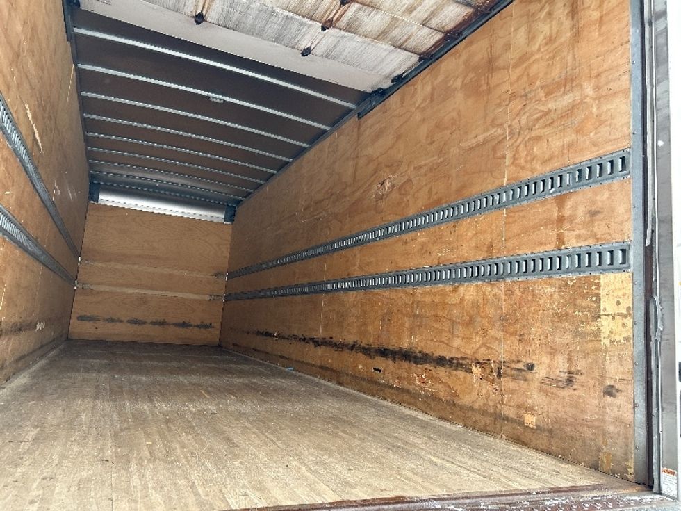 Medium Duty Box Truck-Light and Medium Duty Trucks-Freightliner-2022-M2-Brooklyn Park-MN-300,946\n\t\tmiles-$ 32,000 - Image 12