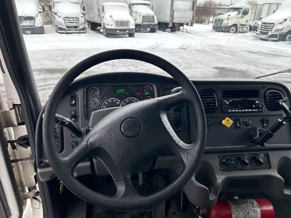 Medium Duty Box Truck-Light and Medium Duty Trucks-Freightliner-2022-M2-Brooklyn Park-MN-300,946\n\t\tmiles-$ 32,000 - Image 18