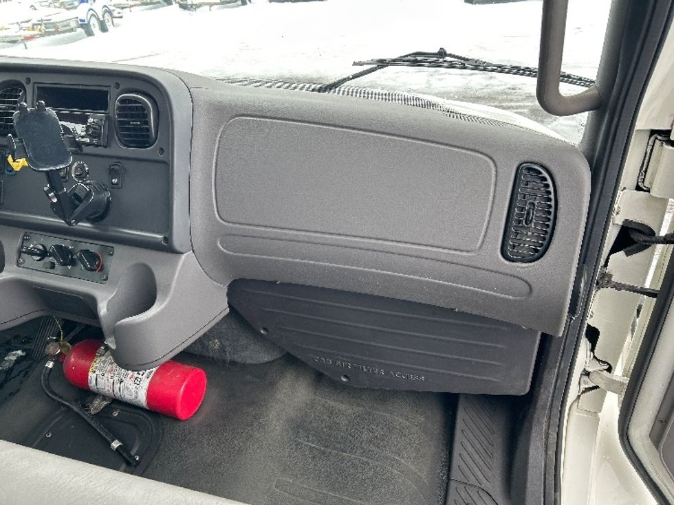 Medium Duty Box Truck-Light and Medium Duty Trucks-Freightliner-2022-M2-Brooklyn Park-MN-300,946\n\t\tmiles-$ 32,000 - Image 21