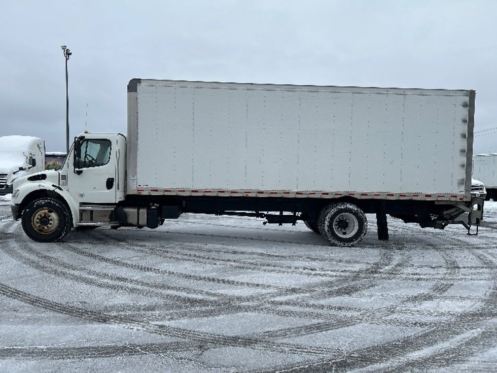 Medium Duty Box Truck-Light and Medium Duty Trucks-Freightliner-2022-M2-Brooklyn Park-MN-300,946\n\t\tmiles-$ 32,000 - Image 4