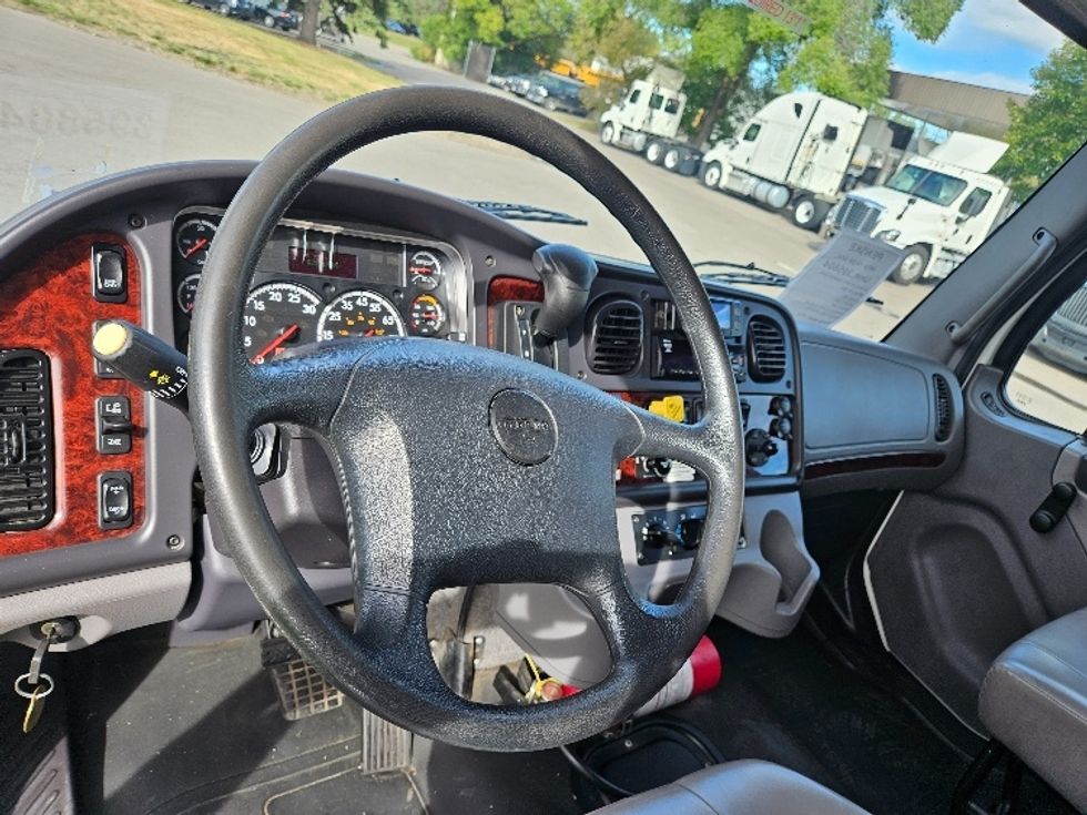 Medium Duty Box Truck-Light and Medium Duty Trucks-Freightliner-2022-M2-Brooklyn Park-MN-91,366\n\t\tmiles-$ 80,250 - Image 17