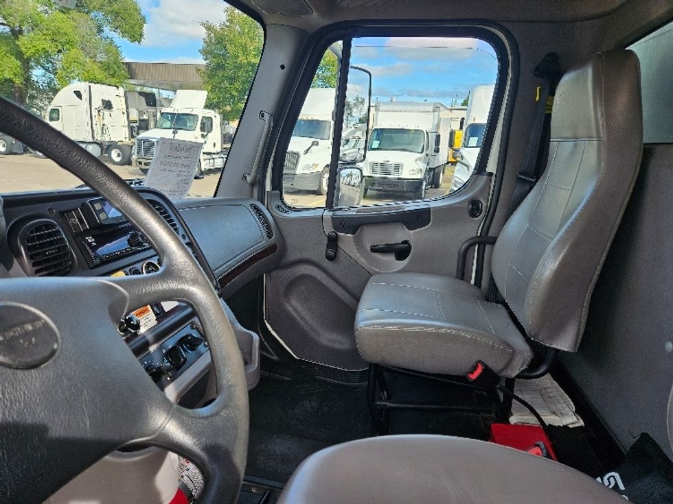 Medium Duty Box Truck-Light and Medium Duty Trucks-Freightliner-2022-M2-Brooklyn Park-MN-91,366\n\t\tmiles-$ 80,250 - Image 19