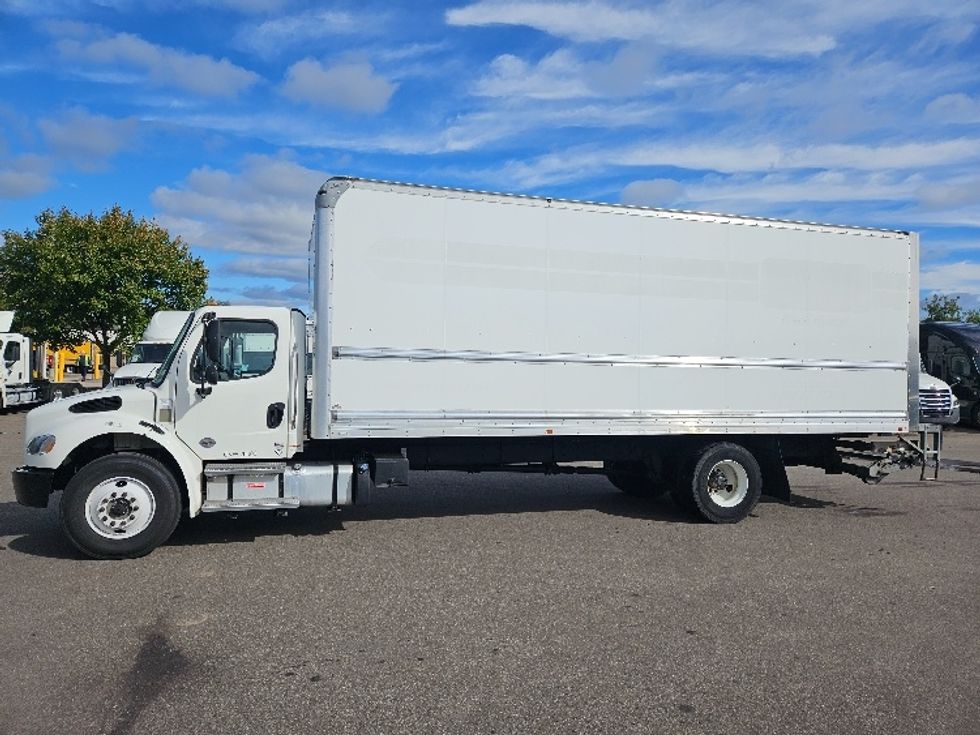 Medium Duty Box Truck-Light and Medium Duty Trucks-Freightliner-2022-M2-Brooklyn Park-MN-91,366\n\t\tmiles-$ 80,250 - Image 4