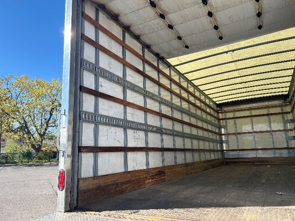 Medium Duty Box Truck-Light and Medium Duty Trucks-Freightliner-2022-M2-Buffalo-NY-174,753\n\t\tmiles-$ 44,500 - Image 11