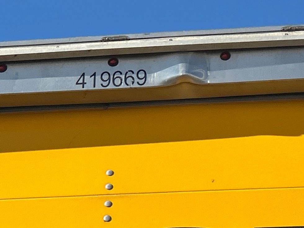 Medium Duty Box Truck-Light and Medium Duty Trucks-Freightliner-2022-M2-Buffalo-NY-174,753\n\t\tmiles-$ 44,500 - Image 28