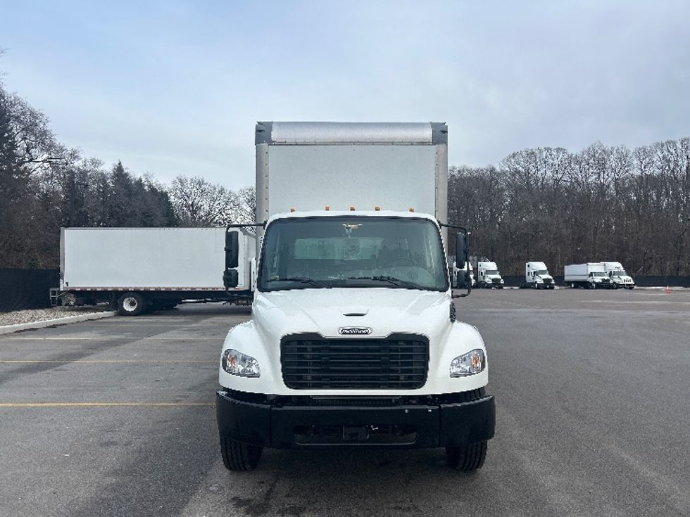 Medium Duty Box Truck-Light and Medium Duty Trucks-Freightliner-2022-M2-Byron Center-MI-127,135\n\t\tmiles-$ 71,500 - Image 2