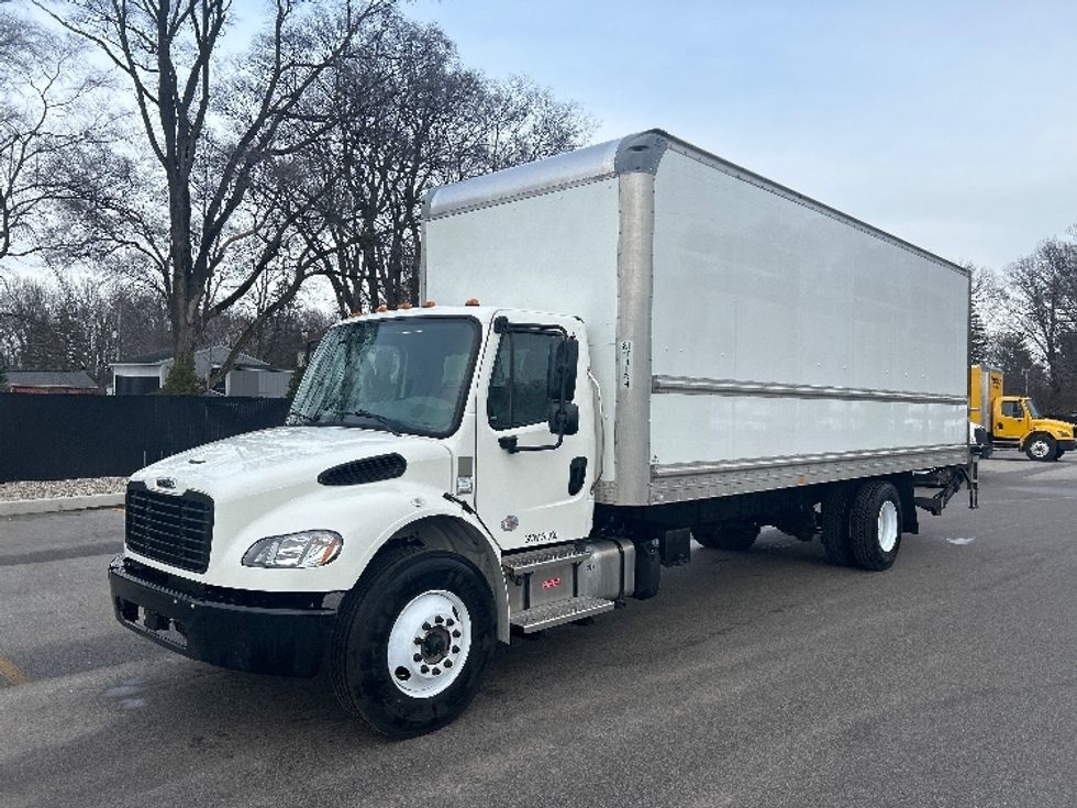 Medium Duty Box Truck-Light and Medium Duty Trucks-Freightliner-2022-M2-Byron Center-MI-127,135\n\t\tmiles-$ 71,500 - Image 3