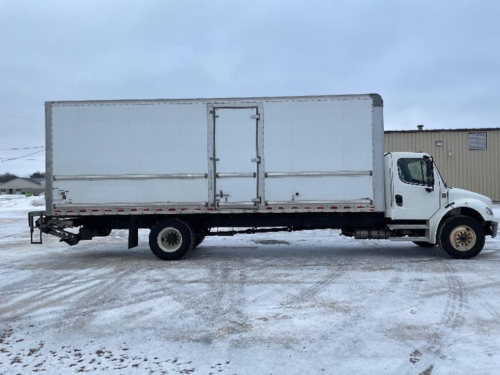 Medium Duty Box Truck-Light and Medium Duty Trucks-Freightliner-2022-M2-Cadillac-MI-143,471\n\t\tmiles-$ 68,500 - Image 15