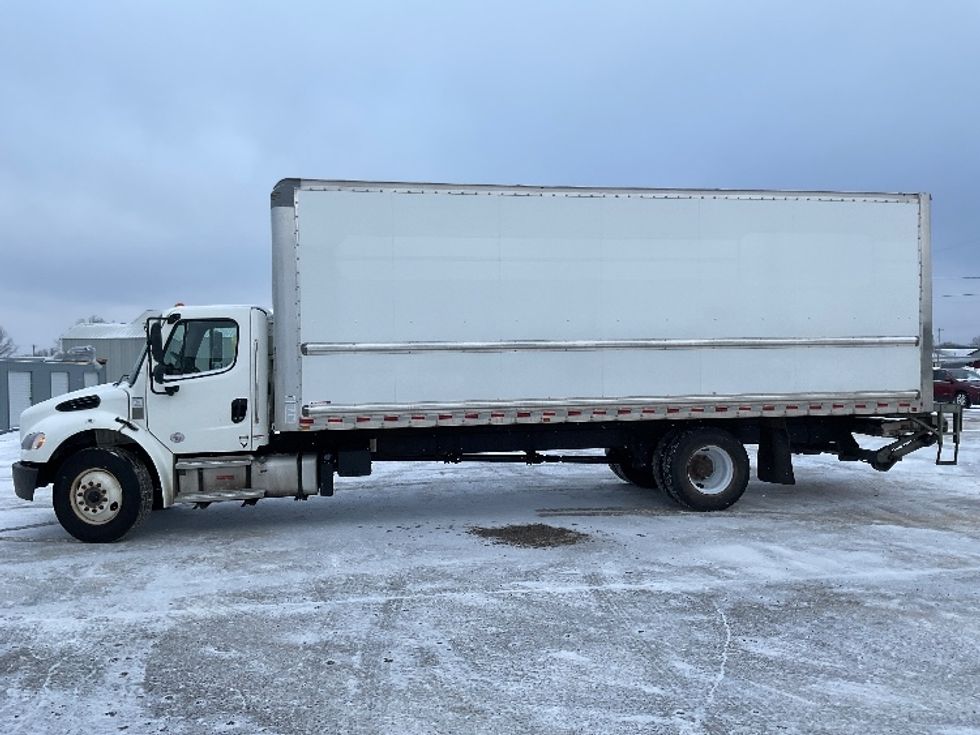 Medium Duty Box Truck-Light and Medium Duty Trucks-Freightliner-2022-M2-Cadillac-MI-143,471\n\t\tmiles-$ 68,500 - Image 4