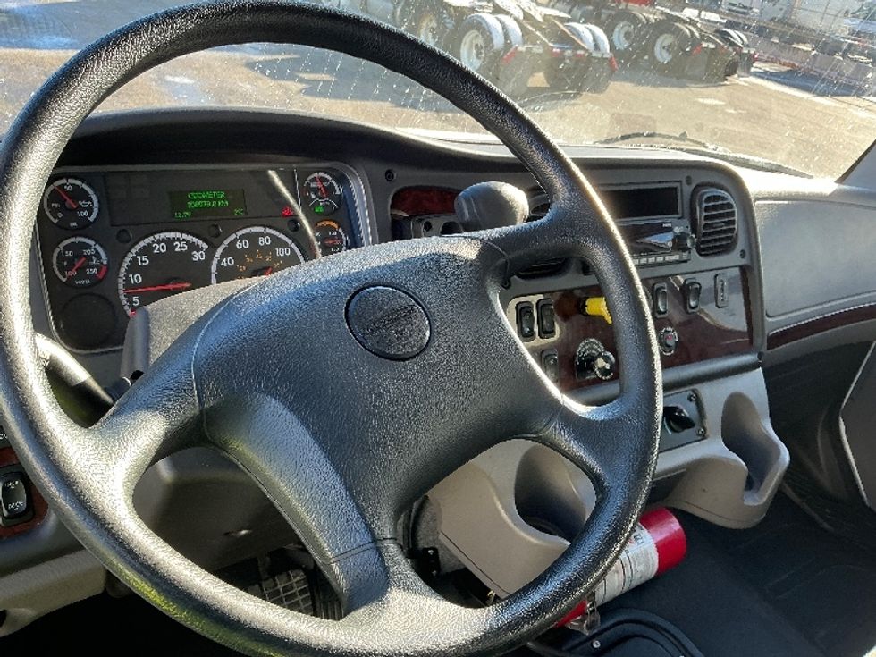 Medium Duty Box Truck-Light and Medium Duty Trucks-Freightliner-2022-M2-Calgary-AB-106,979\n\t\tkm-$ 101,500 - Image 17