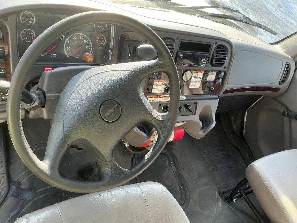 Medium Duty Box Truck-Light and Medium Duty Trucks-Freightliner-2022-M2-Calgary-AB-392,081\n\t\tkm-$ 64,000 - Image 18