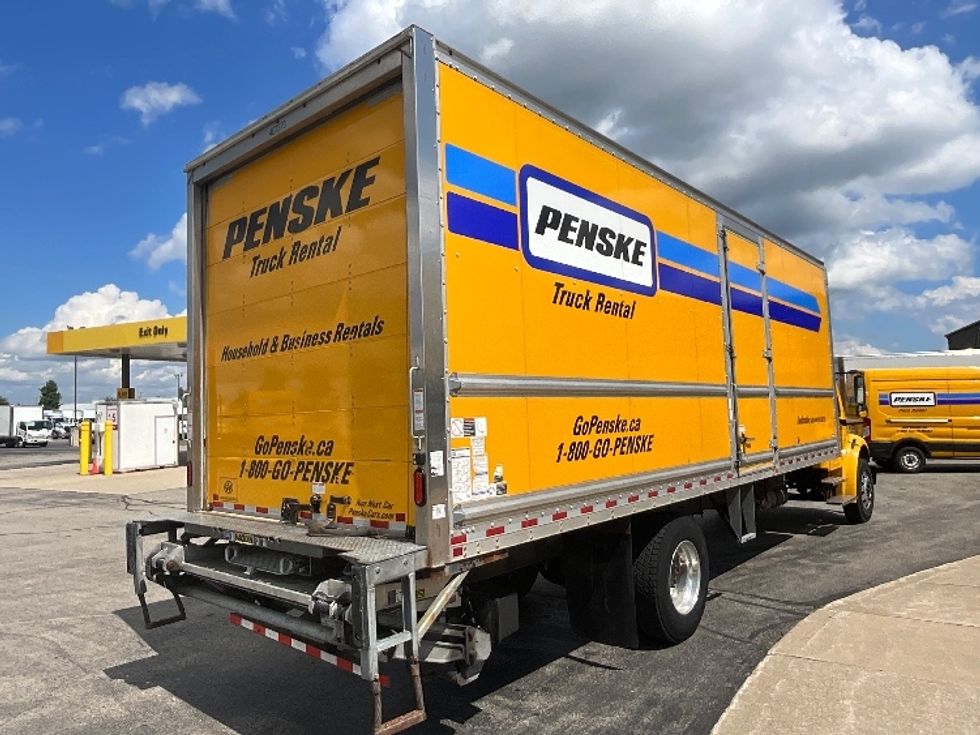 Medium Duty Box Truck-Light and Medium Duty Trucks-Freightliner-2022-M2-Cambridge-ON-257,421\n\t\tkm-$ 78,250 - Image 13