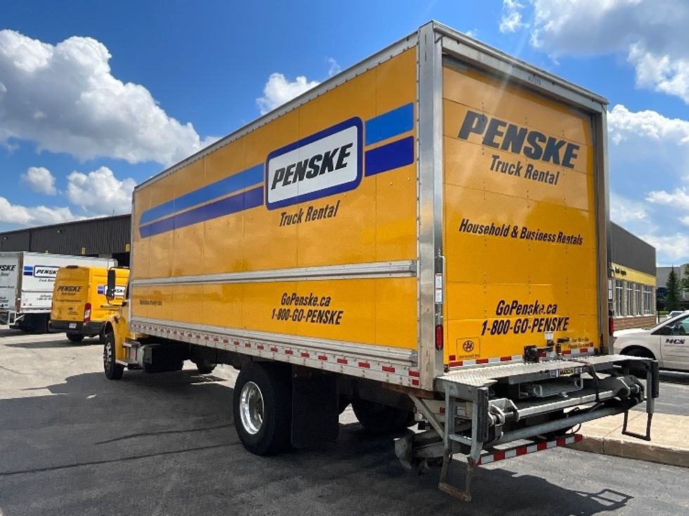 Medium Duty Box Truck-Light and Medium Duty Trucks-Freightliner-2022-M2-Cambridge-ON-257,421\n\t\tkm-$ 78,250 - Image 6