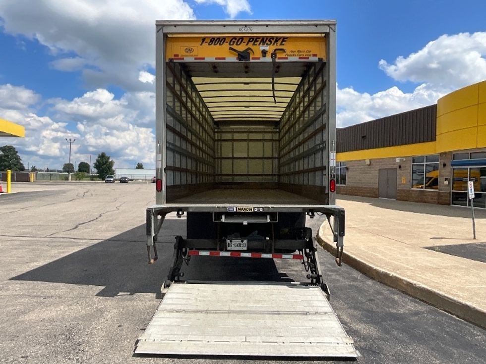 Medium Duty Box Truck-Light and Medium Duty Trucks-Freightliner-2022-M2-Cambridge-ON-257,421\n\t\tkm-$ 78,250 - Image 9