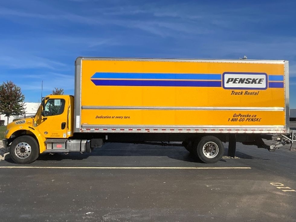 Medium Duty Box Truck-Light and Medium Duty Trucks-Freightliner-2022-M2-Cambridge-ON-281,882\n\t\tkm-$ 77,000 - Image 4
