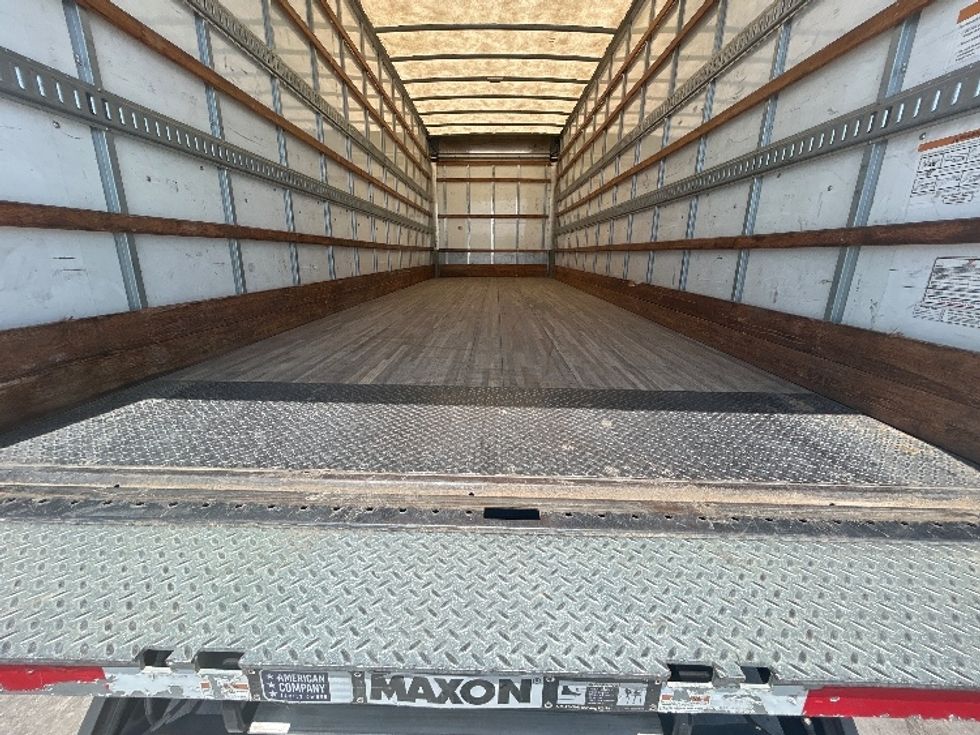 Medium Duty Box Truck-Light and Medium Duty Trucks-Freightliner-2022-M2-Carrollton-TX-141,399\n\t\tmiles-$ 77,000 - Image 10