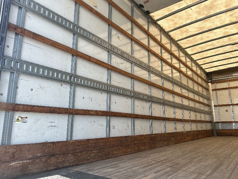Medium Duty Box Truck-Light and Medium Duty Trucks-Freightliner-2022-M2-Carrollton-TX-141,399\n\t\tmiles-$ 77,000 - Image 11