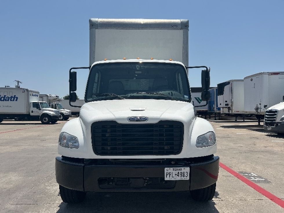 Medium Duty Box Truck-Light and Medium Duty Trucks-Freightliner-2022-M2-Carrollton-TX-141,399\n\t\tmiles-$ 77,000 - Image 2