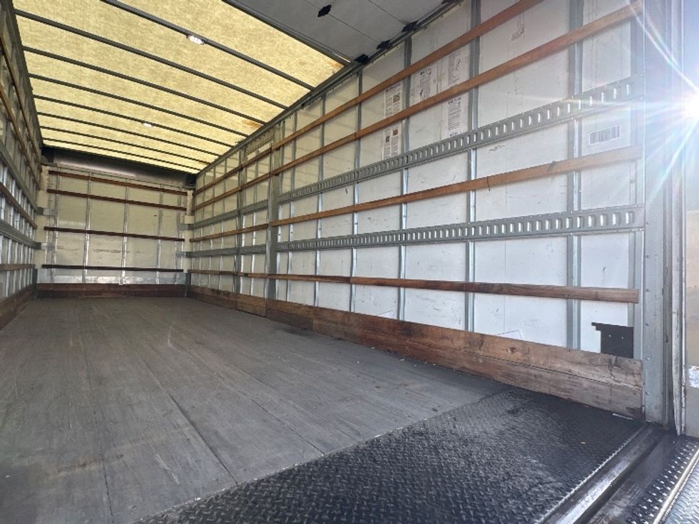 Medium Duty Box Truck-Light and Medium Duty Trucks-Freightliner-2022-M2-Carrollton-TX-82,256\n\t\tmiles-$ 80,250 - Image 12