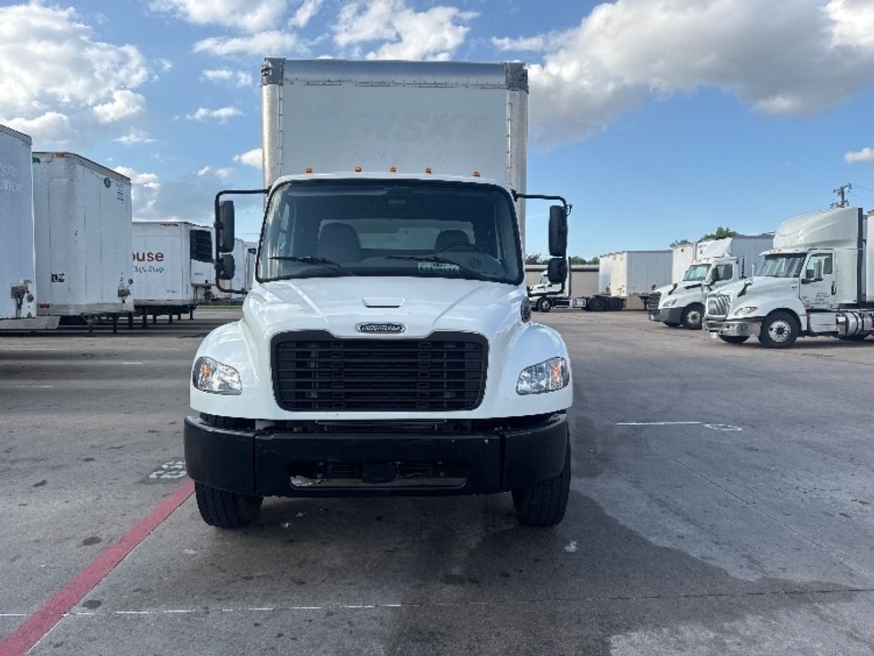Medium Duty Box Truck-Light and Medium Duty Trucks-Freightliner-2022-M2-Carrollton-TX-82,256\n\t\tmiles-$ 80,250 - Image 2