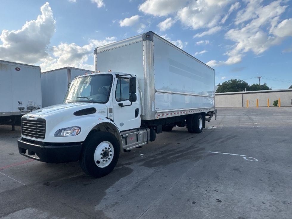 Medium Duty Box Truck-Light and Medium Duty Trucks-Freightliner-2022-M2-Carrollton-TX-82,256\n\t\tmiles-$ 80,250 - Image 3