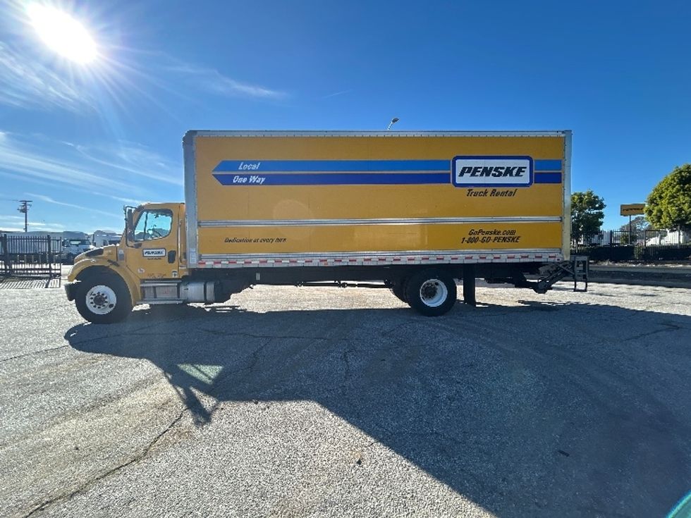 Medium Duty Box Truck-Light and Medium Duty Trucks-Freightliner-2022-M2-Carson-CA-105,587\n\t\tmiles-$ 76,500 - Image 4