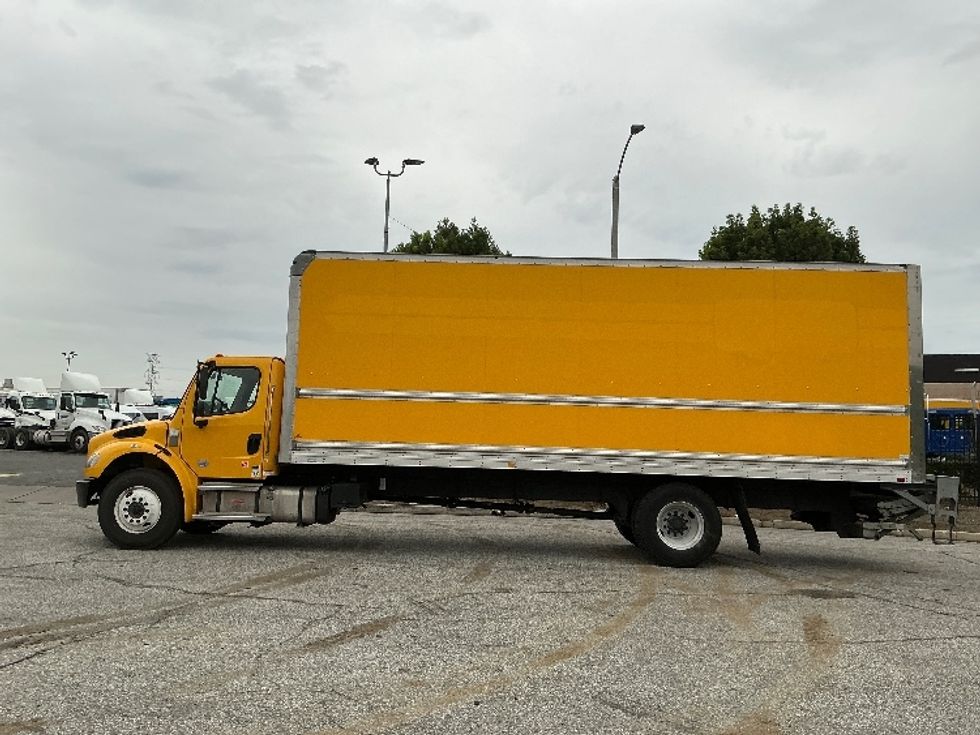 Medium Duty Box Truck-Light and Medium Duty Trucks-Freightliner-2022-M2-Carson-CA-97,247\n\t\tmiles-$ 79,000 - Image 4