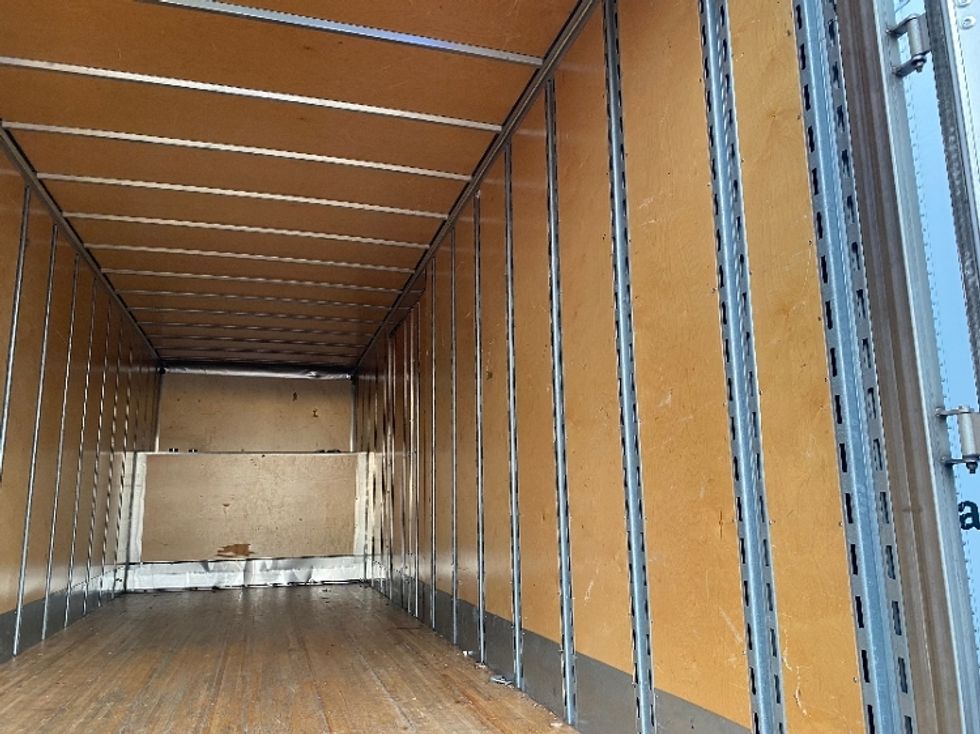 Medium Duty Box Truck-Light and Medium Duty Trucks-Freightliner-2022-M2-Charlotte-NC-125,765\n\t\tmiles-$ 80,750 - Image 10