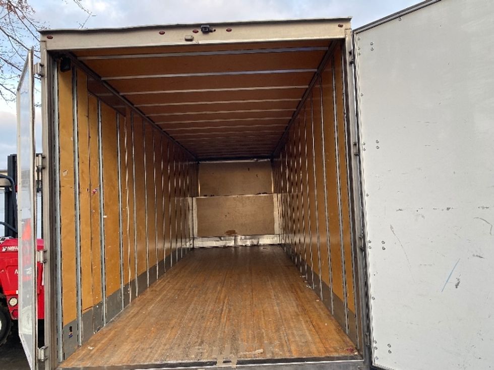 Medium Duty Box Truck-Light and Medium Duty Trucks-Freightliner-2022-M2-Charlotte-NC-125,765\n\t\tmiles-$ 80,750 - Image 8
