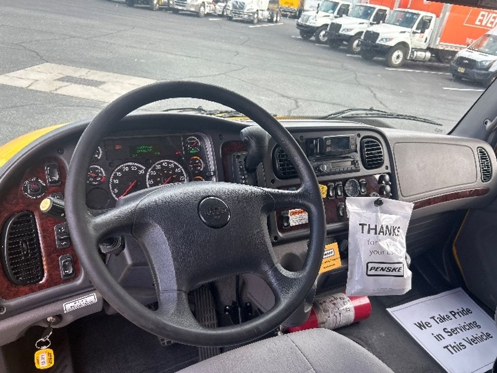 Medium Duty Box Truck-Light and Medium Duty Trucks-Freightliner-2022-M2-Charlotte-NC-214,030\n\t\tmiles-$ 56,250 - Image 17