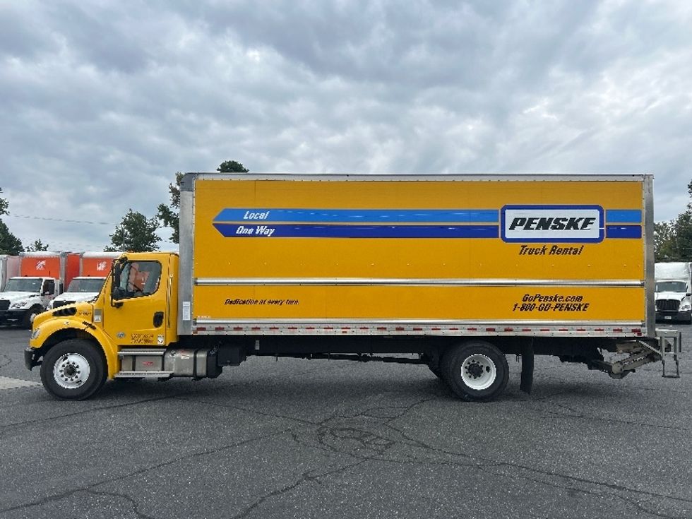 Medium Duty Box Truck-Light and Medium Duty Trucks-Freightliner-2022-M2-Charlotte-NC-214,030\n\t\tmiles-$ 56,250 - Image 4