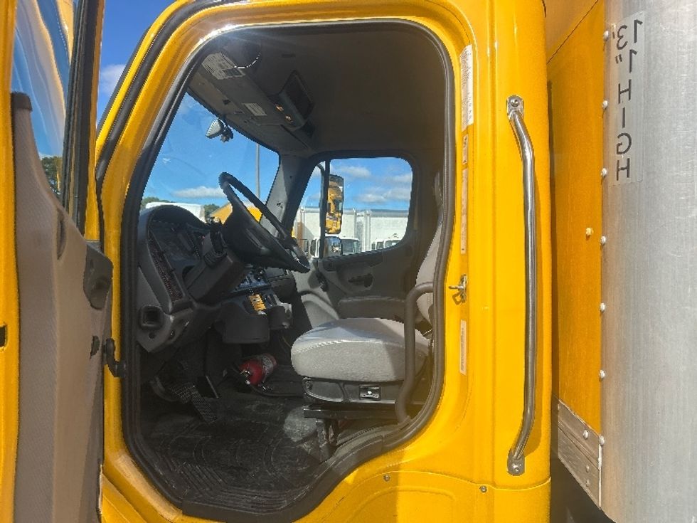 Medium Duty Box Truck-Light and Medium Duty Trucks-Freightliner-2022-M2-Charlotte-NC-247,868\n\t\tmiles-$ 49,750 - Image 16