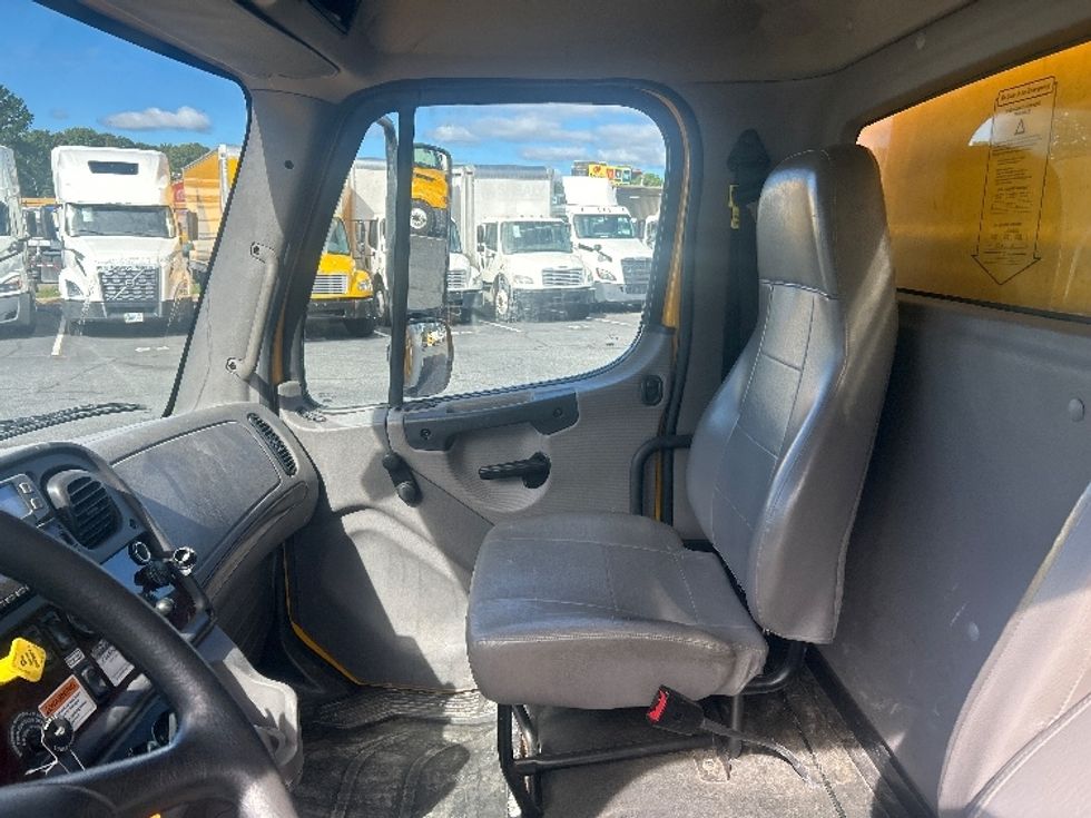 Medium Duty Box Truck-Light and Medium Duty Trucks-Freightliner-2022-M2-Charlotte-NC-247,868\n\t\tmiles-$ 49,750 - Image 19