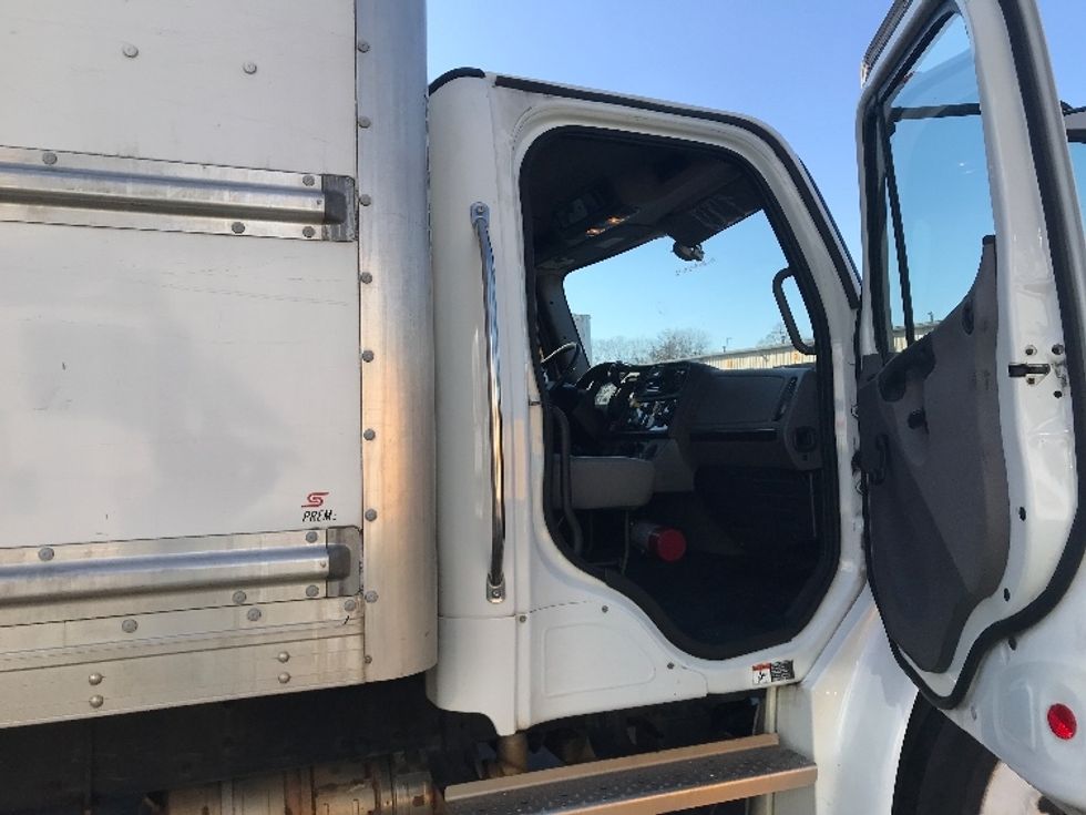 Medium Duty Box Truck-Light and Medium Duty Trucks-Freightliner-2022-M2-Charlotte-NC-280,180\n\t\tmiles-$ 45,000 - Image 18