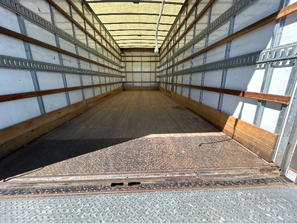 Medium Duty Box Truck-Light and Medium Duty Trucks-Freightliner-2022-M2-Chicopee-MA-225,369\n\t\tmiles-$ 55,250 - Image 10