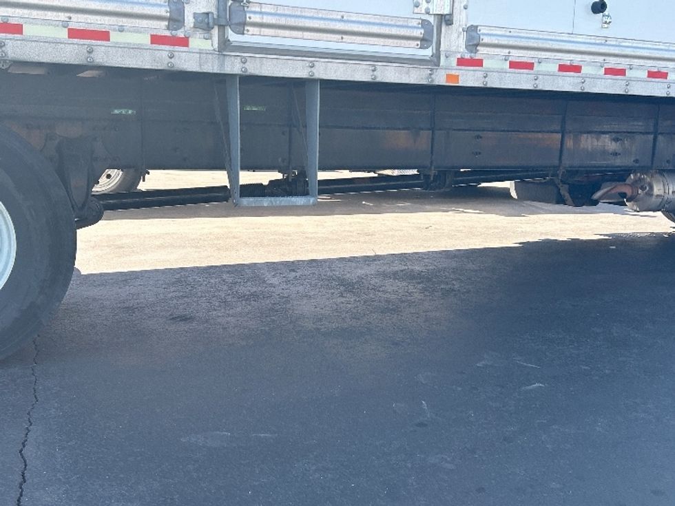 Medium Duty Box Truck-Light and Medium Duty Trucks-Freightliner-2022-M2-Chicopee-MA-225,369\n\t\tmiles-$ 55,250 - Image 14