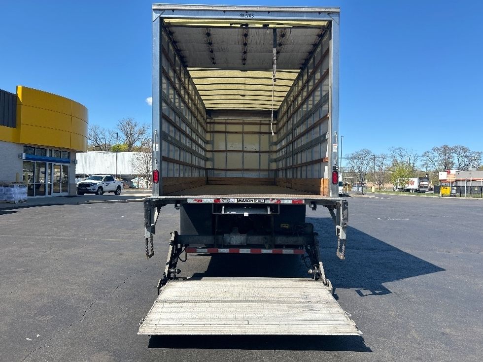 Medium Duty Box Truck-Light and Medium Duty Trucks-Freightliner-2022-M2-Chicopee-MA-225,369\n\t\tmiles-$ 55,250 - Image 9