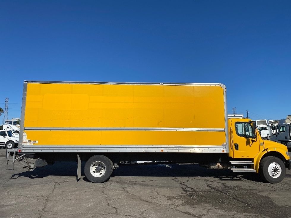 Medium Duty Box Truck-Light and Medium Duty Trucks-Freightliner-2022-M2-Chino-CA-111,343\n\t\tmiles-$ 76,500 - Image 13
