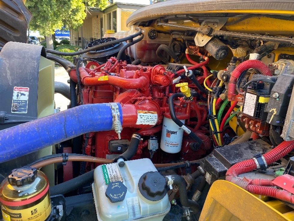 Medium Duty Box Truck-Light and Medium Duty Trucks-Freightliner-2022-M2-Chino-CA-111,343\n\t\tmiles-$ 76,500 - Image 22