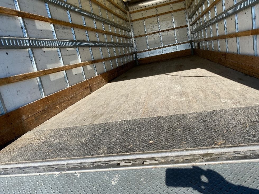 Medium Duty Box Truck-Light and Medium Duty Trucks-Freightliner-2022-M2-Chino-CA-111,343\n\t\tmiles-$ 76,500 - Image 9