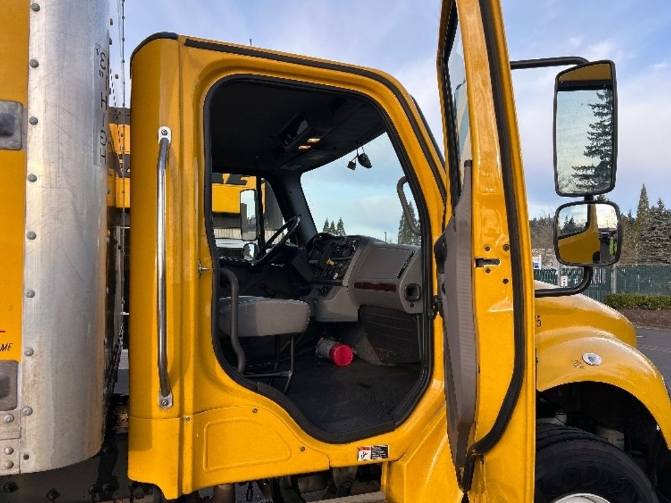 Medium Duty Box Truck-Light and Medium Duty Trucks-Freightliner-2022-M2-Clackamas-OR-257,456\n\t\tmiles-$ 39,500 - Image 20