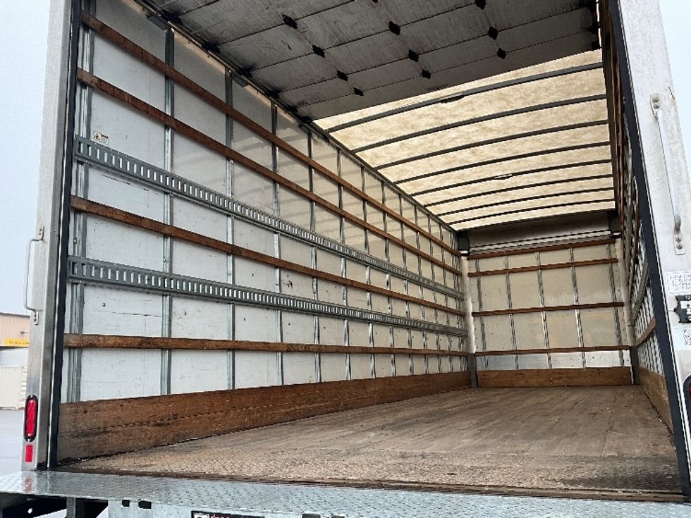 Medium Duty Box Truck-Light and Medium Duty Trucks-Freightliner-2022-M2-Clackamas-OR-77,950\n\t\tmiles-$ 78,750 - Image 11