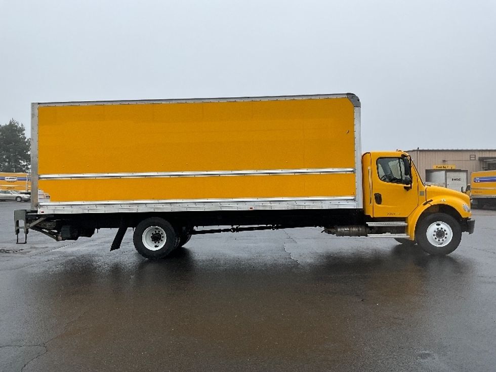 Medium Duty Box Truck-Light and Medium Duty Trucks-Freightliner-2022-M2-Clackamas-OR-77,950\n\t\tmiles-$ 78,750 - Image 15