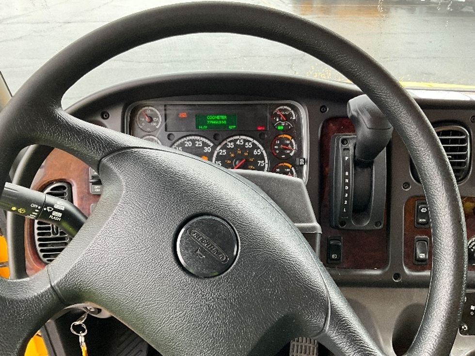 Medium Duty Box Truck-Light and Medium Duty Trucks-Freightliner-2022-M2-Clackamas-OR-77,950\n\t\tmiles-$ 78,750 - Image 18