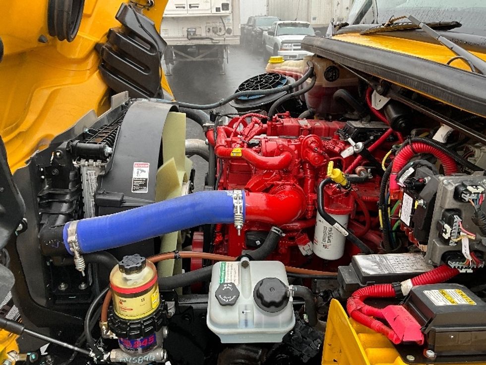 Medium Duty Box Truck-Light and Medium Duty Trucks-Freightliner-2022-M2-Clackamas-OR-77,950\n\t\tmiles-$ 78,750 - Image 24