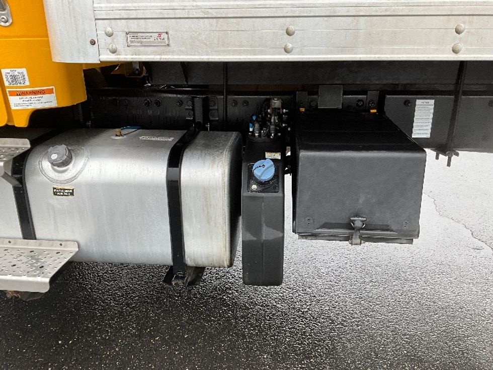 Medium Duty Box Truck-Light and Medium Duty Trucks-Freightliner-2022-M2-Clackamas-OR-77,950\n\t\tmiles-$ 78,750 - Image 25