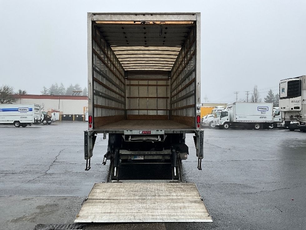 Medium Duty Box Truck-Light and Medium Duty Trucks-Freightliner-2022-M2-Clackamas-OR-77,950\n\t\tmiles-$ 78,750 - Image 9