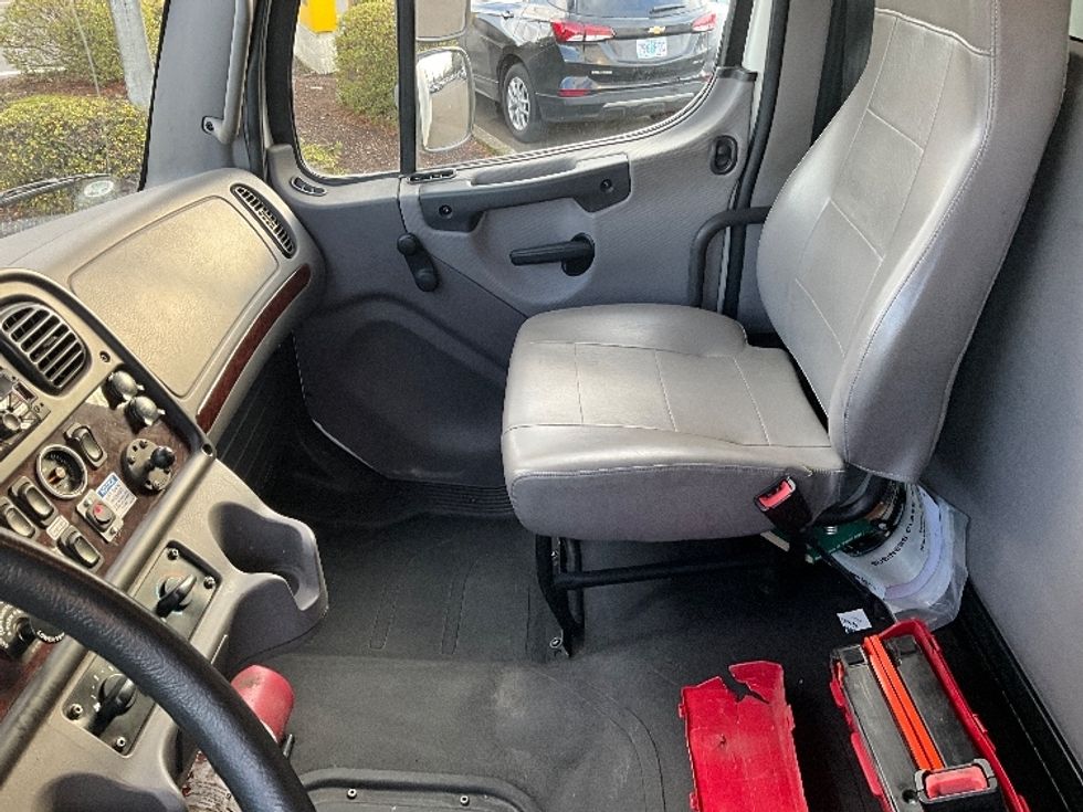 Medium Duty Box Truck-Light and Medium Duty Trucks-Freightliner-2022-M2-Clackamas-OR-95,479\n\t\tmiles-$ 78,750 - Image 19