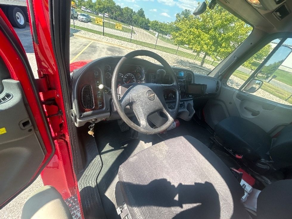 Medium Duty Box Truck-Light and Medium Duty Trucks-Freightliner-2022-M2-Clarksville-IN-235,929\n\t\tmiles-$ 50,000 - Image 17