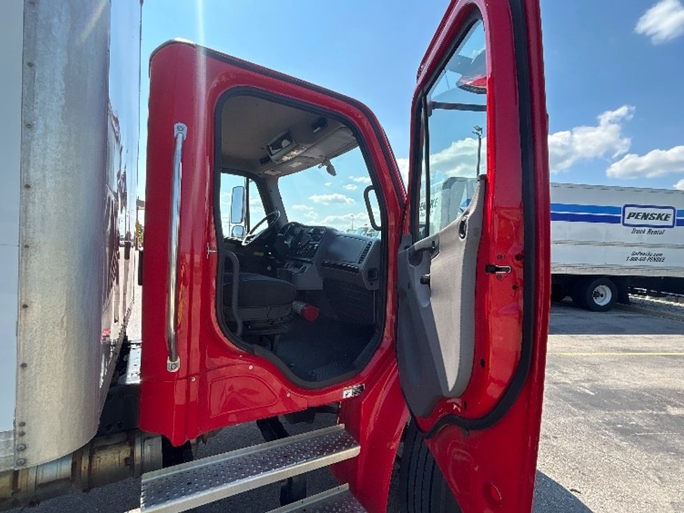 Medium Duty Box Truck-Light and Medium Duty Trucks-Freightliner-2022-M2-Clarksville-IN-235,929\n\t\tmiles-$ 50,000 - Image 20
